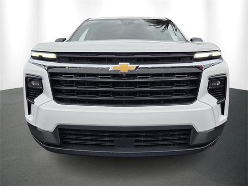 2024 Chevrolet Traverse LS