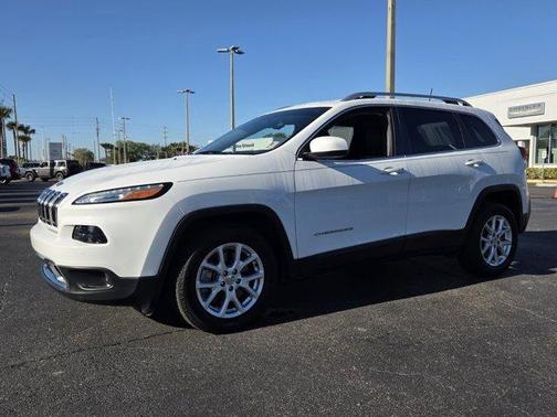 Bright White Clearcoat 2018 Jeep Cherokee Latitude Plus