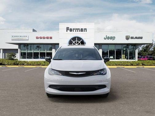 2026 Chrysler Voyager LX