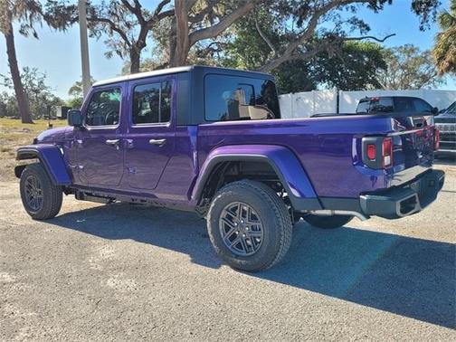 2026 Jeep Gladiator Sport