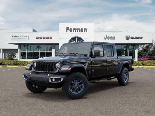 Black Clearcoat 2026 Jeep Gladiator 85th Anniversary Edition