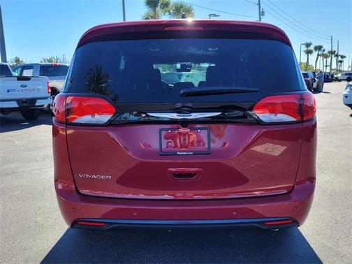2026 Chrysler Voyager LX