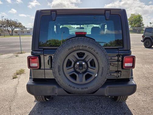 Black Clearcoat 2026 Jeep Wrangler Sport