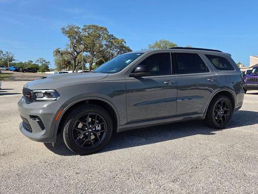 Destroyer Gray Clearcoat 2026 Dodge Durango GT HEMI V8