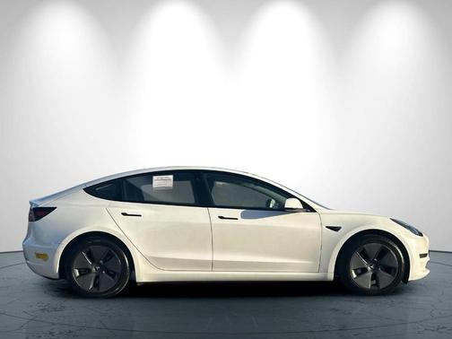 2022 Tesla Model 3 Base