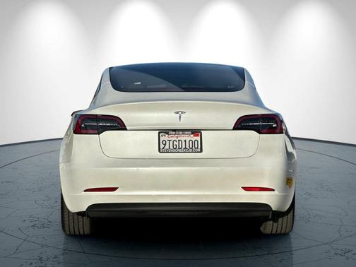 2022 Tesla Model 3 Base