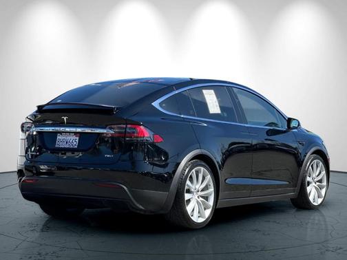 2018 Tesla Model X 75D