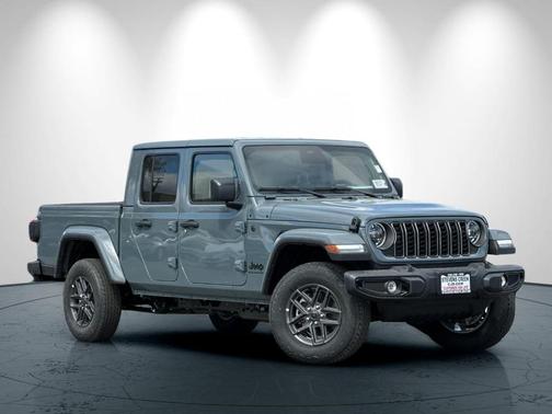 Anvil 2026 Jeep Gladiator Sport