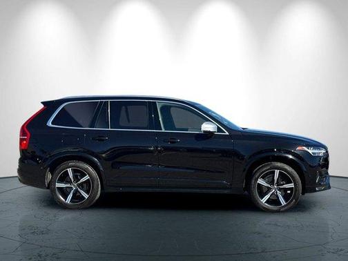 2018 Volvo XC90 T6 R-Design