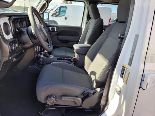 2025 Jeep Wrangler 4xe Sport