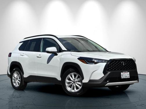 2023 Toyota Corolla Cross LE