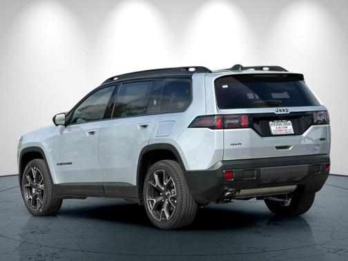 2026 Jeep Cherokee Overland