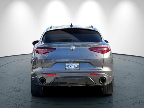 2022 Alfa Romeo Stelvio Veloce