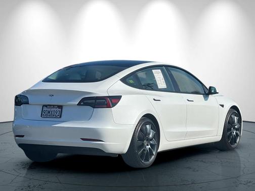 2022 Tesla Model 3 Base