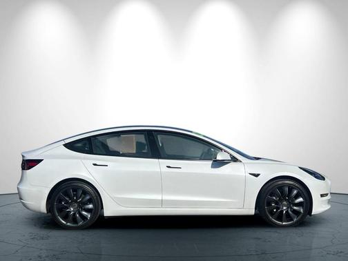 2022 Tesla Model 3 Base