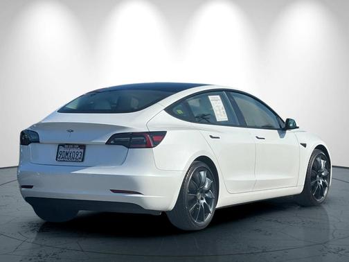 2022 Tesla Model 3 Base