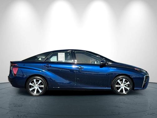 2019 Toyota Mirai Base