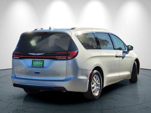 2022 Chrysler Pacifica Touring-L