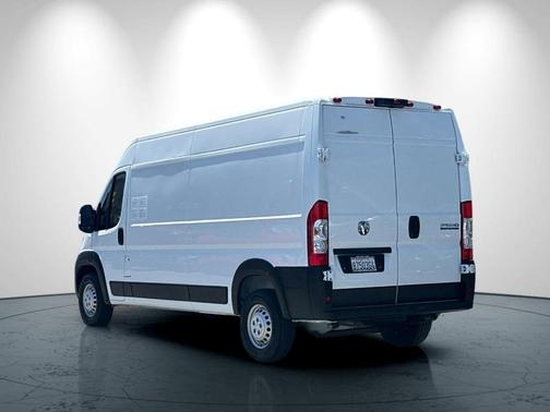 Bright White Clearcoat 2026 RAM ProMaster 2500 High Roof