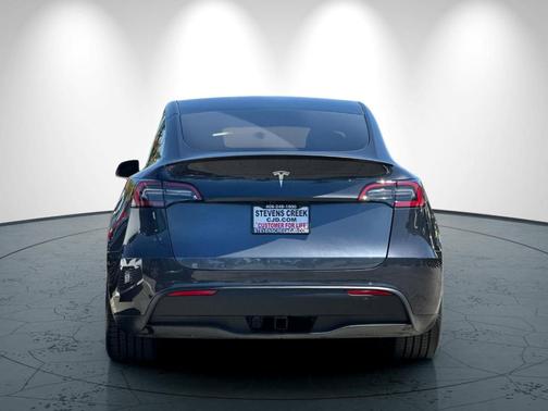 2024 Tesla Model Y Performance