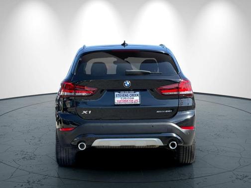 2022 BMW X1 sDrive28i