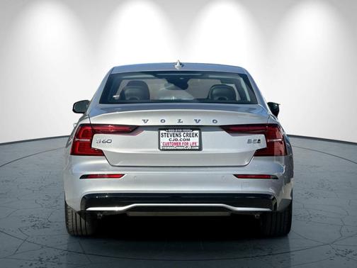 2025 Volvo S60 B5 Core