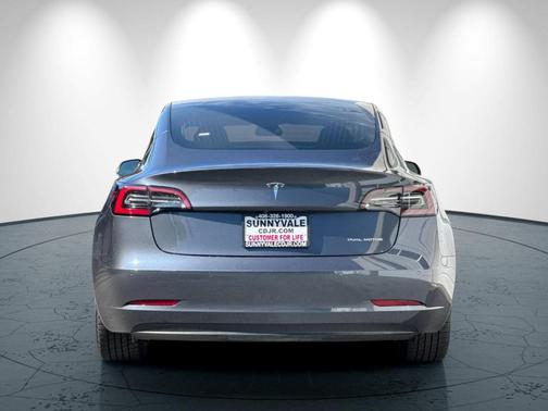 2020 Tesla Model 3 Long Range