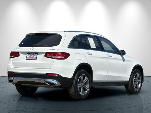 2018 Mercedes-Benz GLC 300 Base 4MATIC