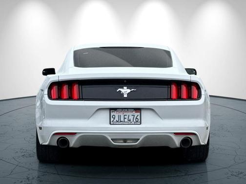 2016 Ford Mustang V6