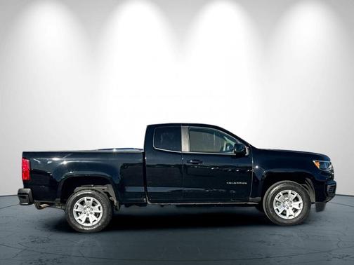 Black 2022 Chevrolet Colorado LT