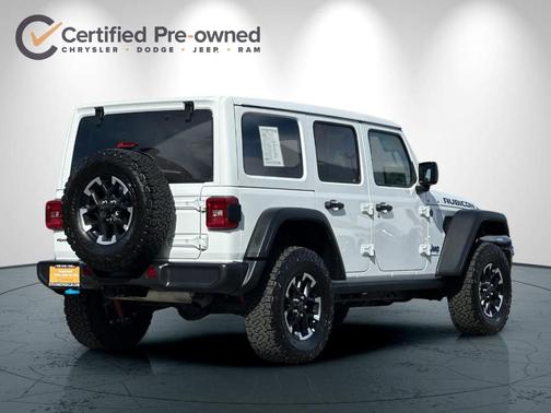 Bright White Clearcoat 2025 Jeep Wrangler 4xe Rubicon