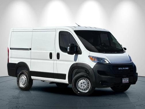 2026 RAM ProMaster 1500 Low Roof