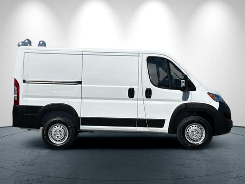 2026 RAM ProMaster 1500 Low Roof