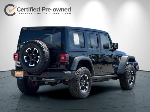 Black Clearcoat 2025 Jeep Wrangler 4xe Rubicon
