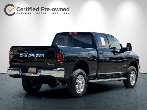 Diamond Black 2026 RAM 2500 Big Horn