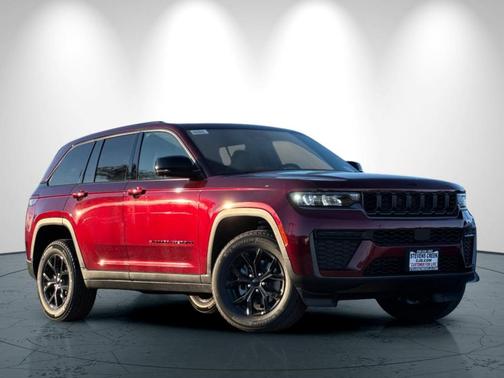 2026 Jeep Grand Cherokee Laredo