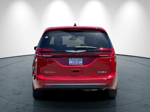 2025 Chrysler Pacifica Hybrid Select