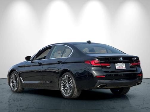 2022 BMW 530 i