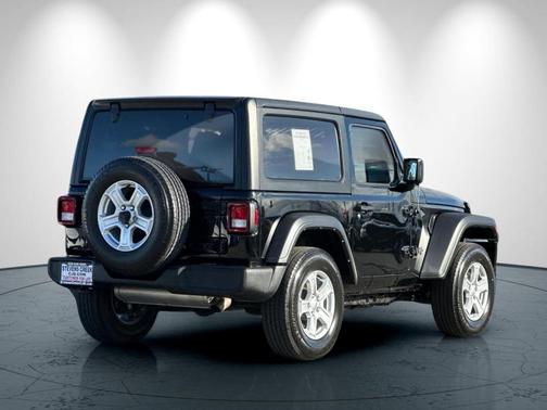 2022 Jeep Wrangler Sport