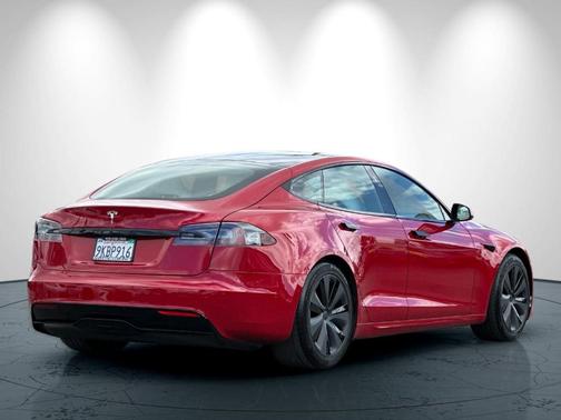 Red Multi 2022 Tesla Model S Base