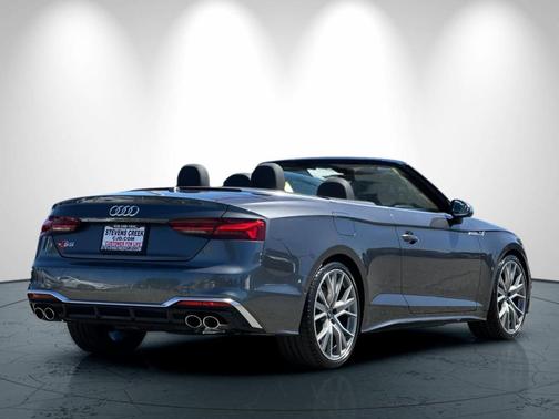 Daytona Gray Pearl Effect w/ Black Roof 2023 Audi S5 3.0T Prestige