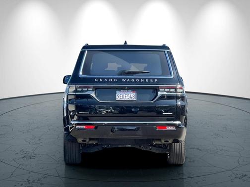 2022 Jeep Grand Wagoneer Series III