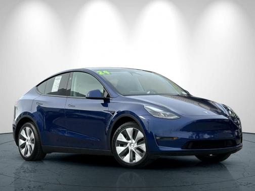 Blue 2024 Tesla Model Y Long Range