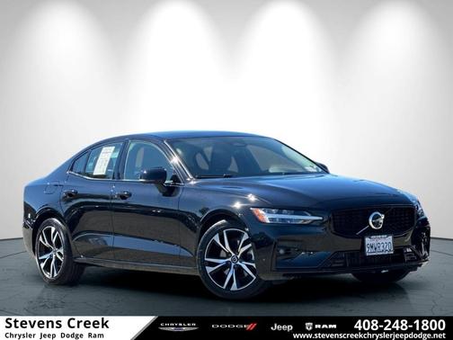 2025 Volvo S60 B5 Plus