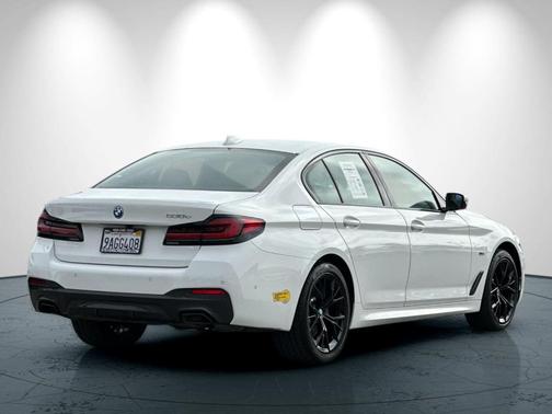 2022 BMW 530e 530e