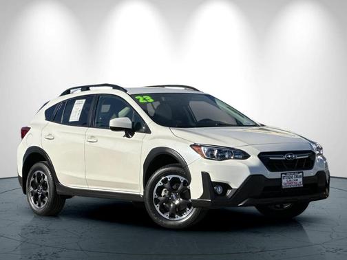 Crystal White Pearl 2023 Subaru Crosstrek Premium