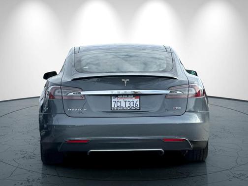 2013 Tesla Model S Performance