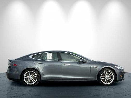 2013 Tesla Model S Performance