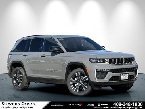 Sting Gray Clearcoat 2027 Jeep Grand Cherokee Limited