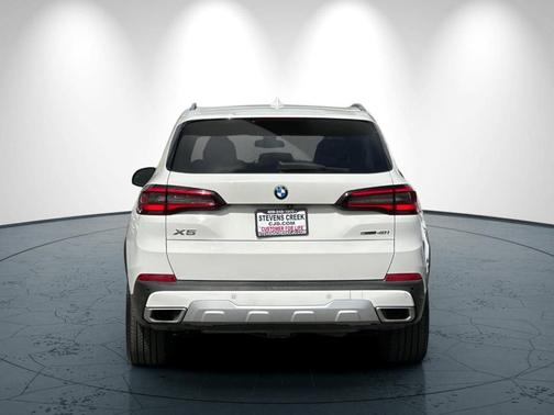 Alpine White 2021 BMW X5 sDrive40i